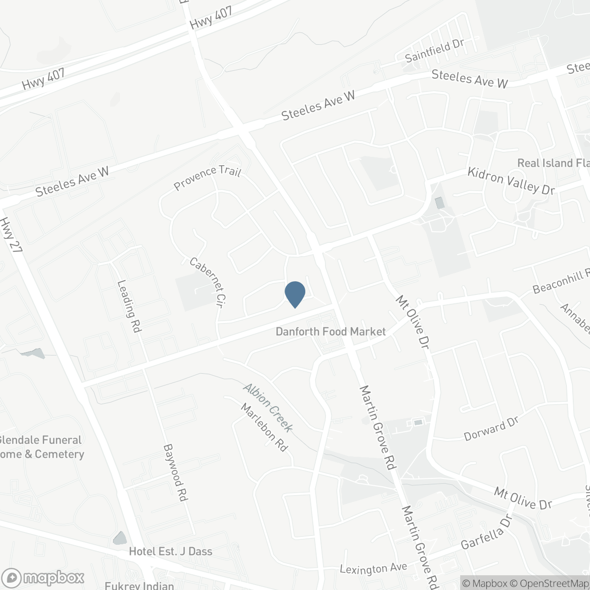 8 LOIRE COURT, Toronto, Ontario M9V 4Z7